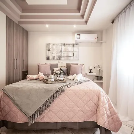 'the Ivory' House Project In *