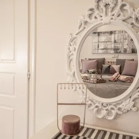 'the Ivory' House Project In * Athènes